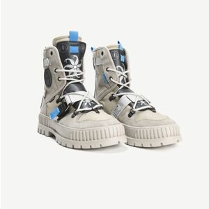 Unisex Palladium Beige and Blue  Women's Size 9 & Men's 7.5